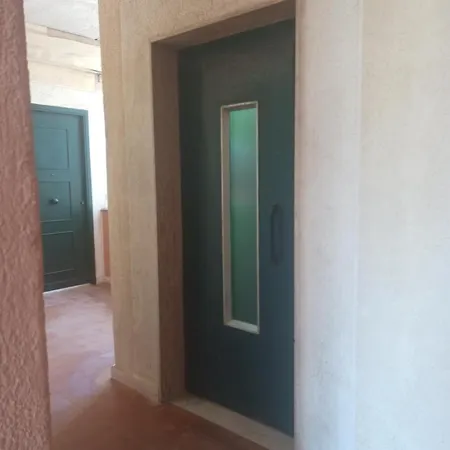 Short Let Recanati Ferienhaus Giardini-Naxos